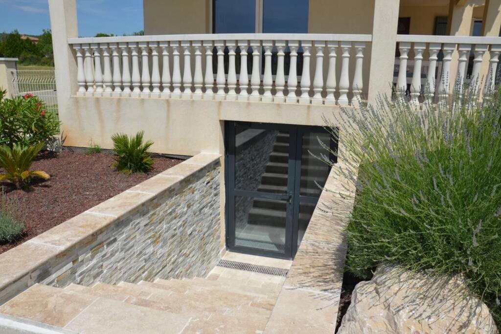 PourrieresVue Sainte Victoire, Proche Aix-En-Provenceアパートメント エクステリア 写真